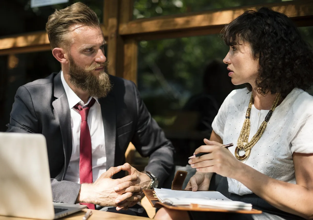cup, drinks, business, coffee shop, online, deal, working, networking, connection, communication, togetherness, agreement, brainstorming, table, talking, corporate, beverage, planning, meeting, cafe, beard, internet